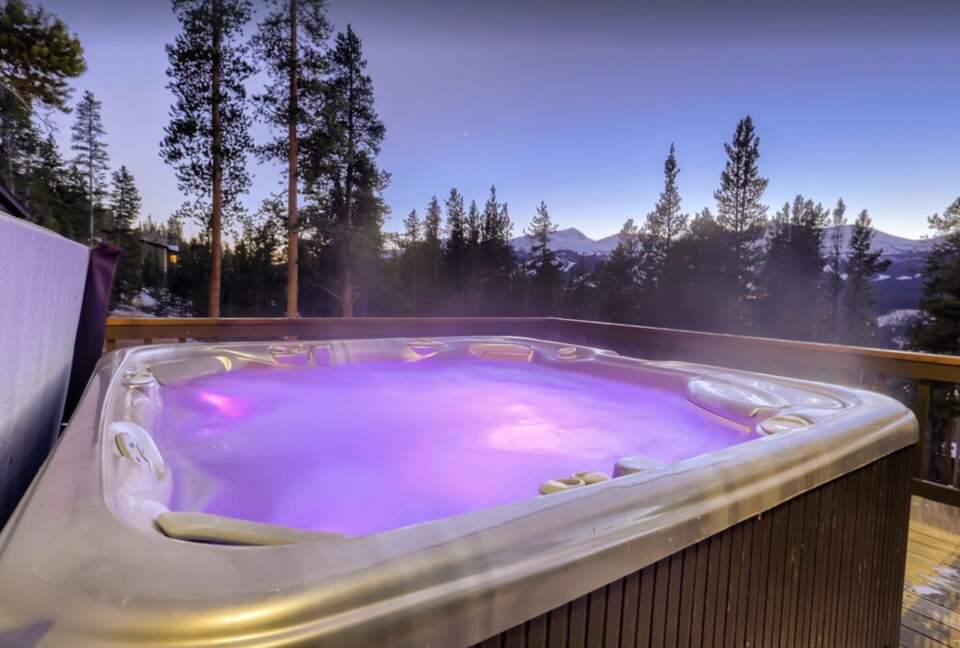 Ullr Haus with Sauna + Private Hot Tub + Views - Breckenridge, Colorado