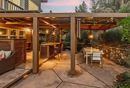 Wine Country Estate in Artist's Enclave - Ashland, Oregon