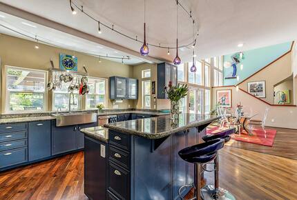 Wine Country Estate in Artist's Enclave - Ashland, Oregon