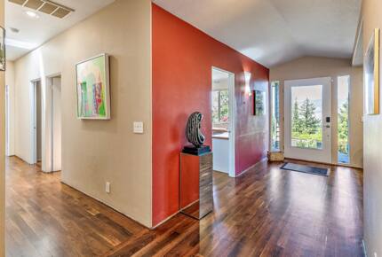 Wine Country Estate in Artist's Enclave - Ashland, Oregon