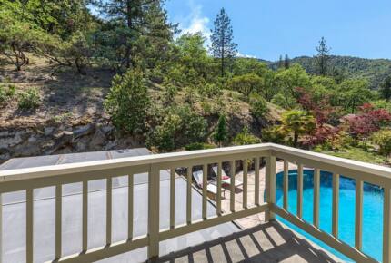 Wine Country Estate in Artist's Enclave - Ashland, Oregon