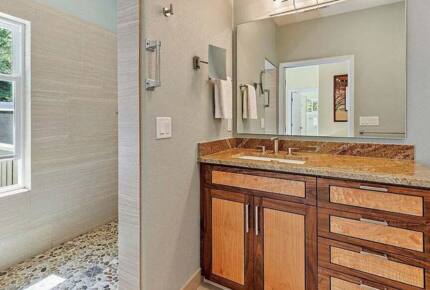 Wine Country Estate in Artist's Enclave - Ashland, Oregon