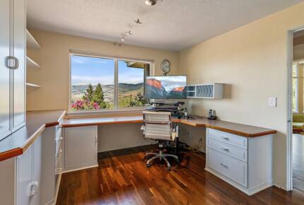 Wine Country Estate in Artist's Enclave - Ashland, Oregon