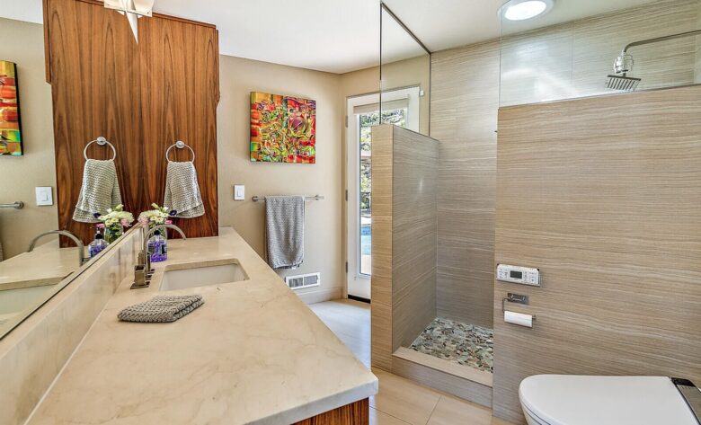 Wine Country Estate in Artist's Enclave - Ashland, Oregon