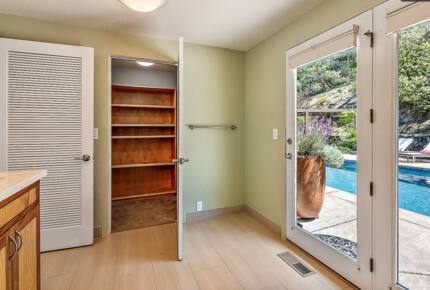 Wine Country Estate in Artist's Enclave - Ashland, Oregon