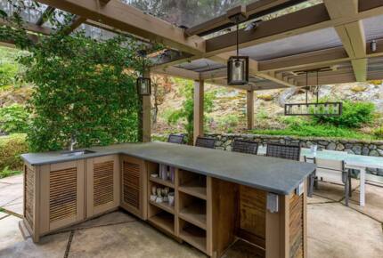 Wine Country Estate in Artist's Enclave - Ashland, Oregon