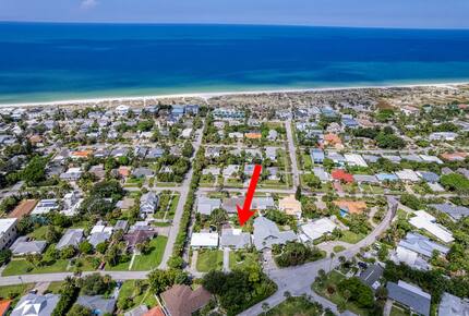 Dolphin House - Clearwater, Florida