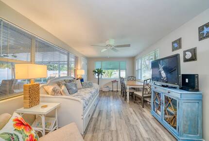 Dolphin House - Clearwater, Florida