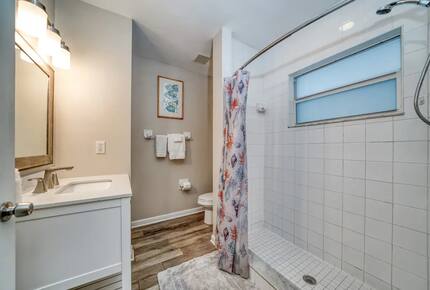 Dolphin House - Clearwater, Florida