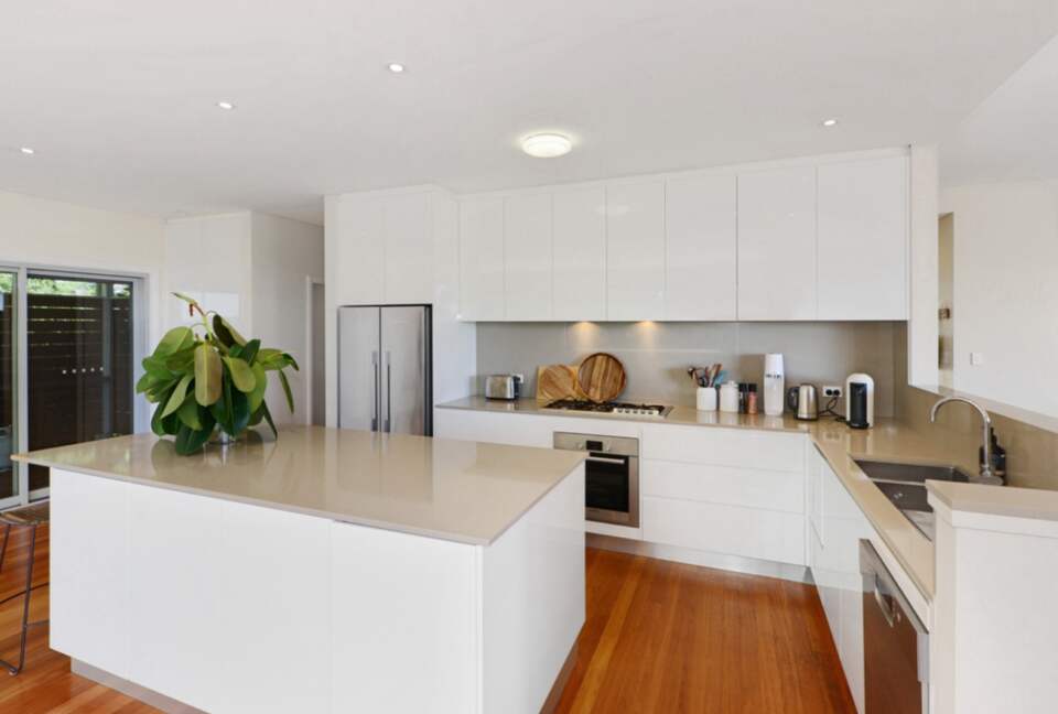 Fairscene Crescent - Avoca Beach, Australia