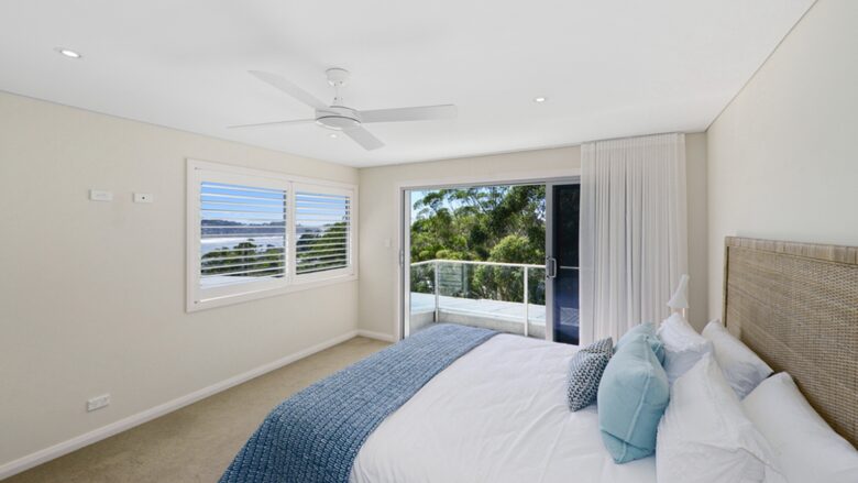 Fairscene Crescent - Avoca Beach, Australia