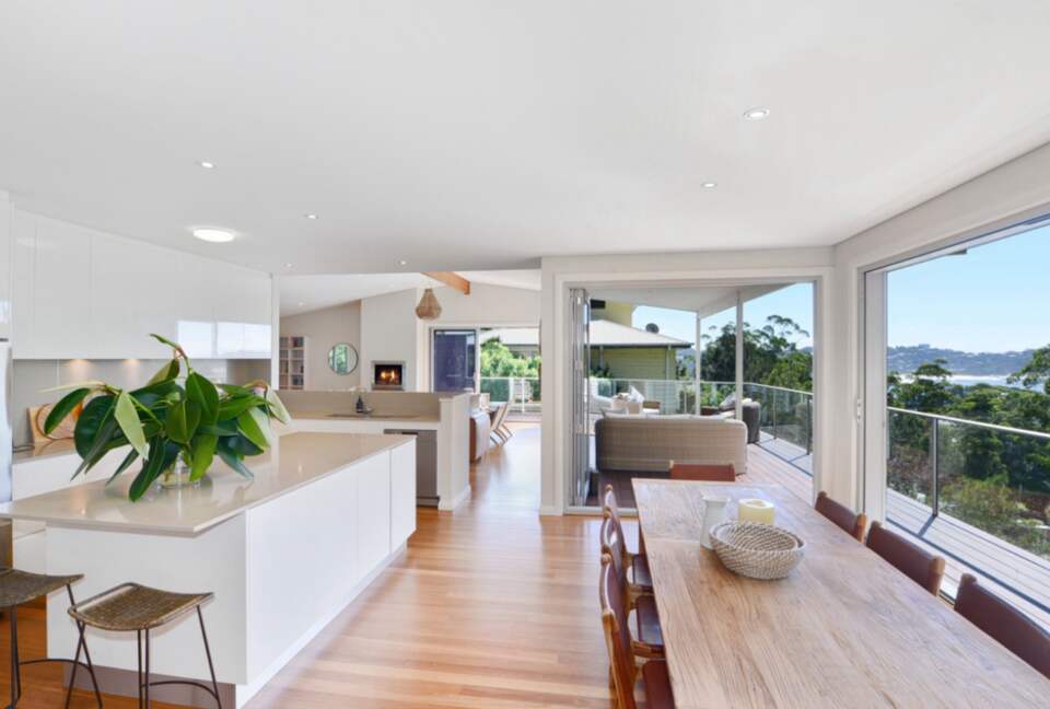 Fairscene Crescent - Avoca Beach, Australia