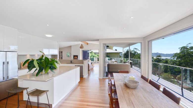 Fairscene Crescent - Avoca Beach, Australia