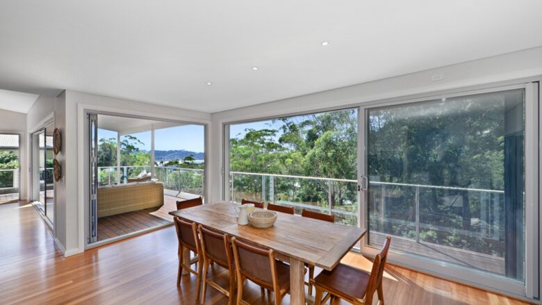 Fairscene Crescent - Avoca Beach, Australia