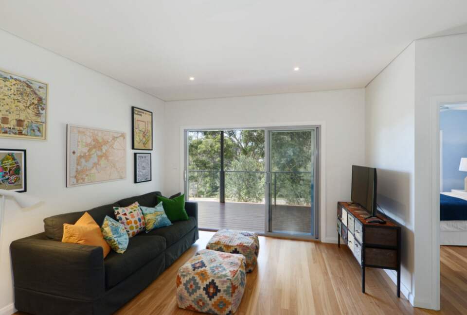 Fairscene Crescent - Avoca Beach, Australia