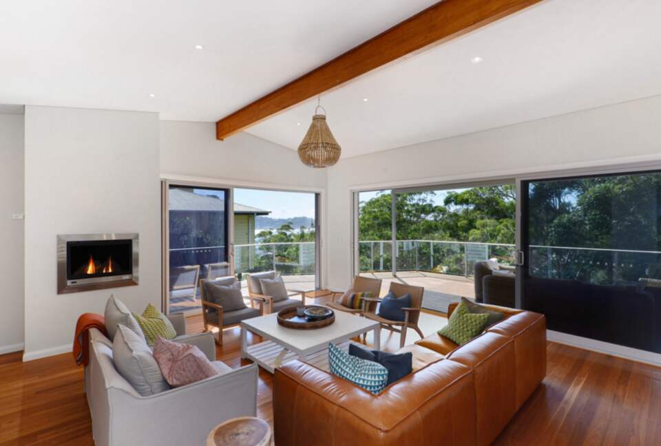 Fairscene Crescent - Avoca Beach, Australia