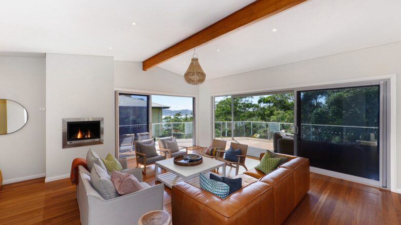 Fairscene Crescent - Avoca Beach, Australia