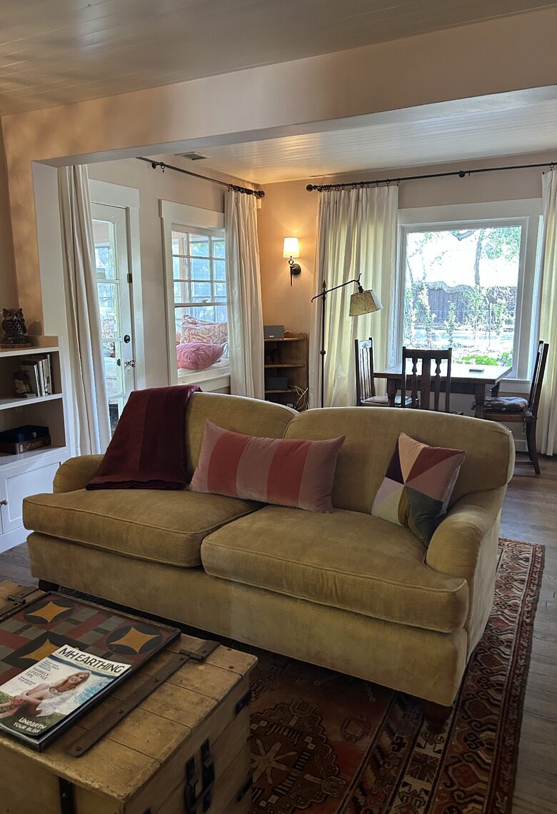 Gorgeous Historic Cottage - Walk to Town - Ojai, California