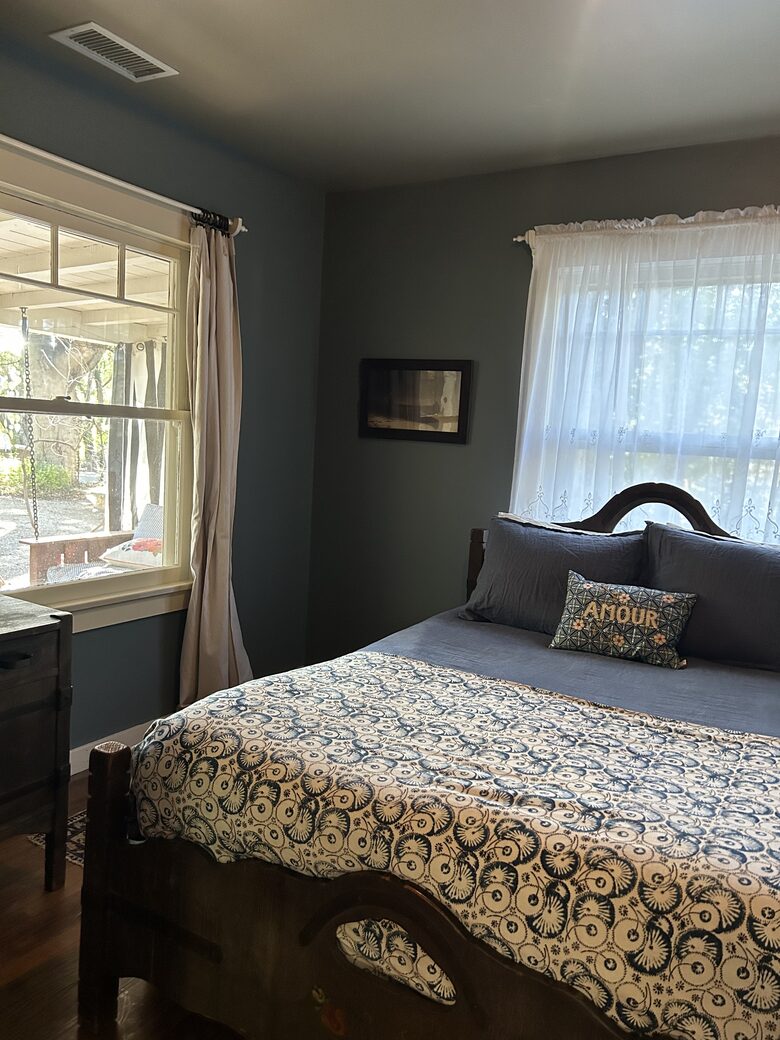 Gorgeous Historic Cottage - Walk to Town - Ojai, California