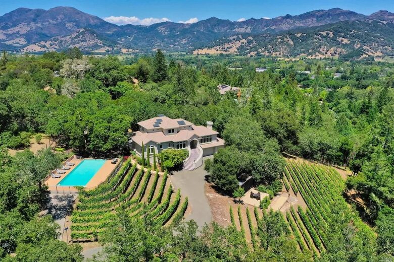 Napa Valley Vineyard Estate - Calistoga, California