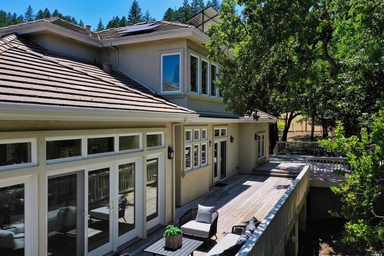 Napa Valley Vineyard Estate - Calistoga, California