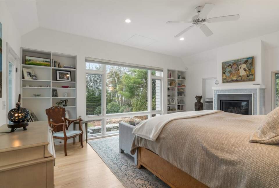 Boothbay Harbor - Spruce Point Stunner | Waterfront With Deep Water Dock Access - Boothbay Harbor, Maine