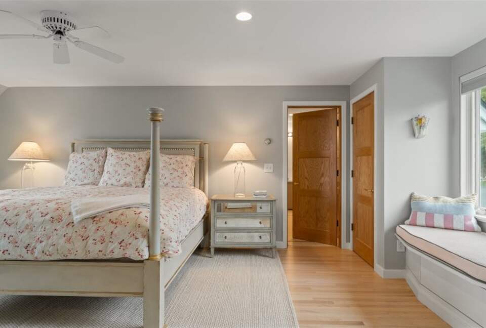 Boothbay Harbor - Spruce Point Stunner | Waterfront With Deep Water Dock Access - Boothbay Harbor, Maine