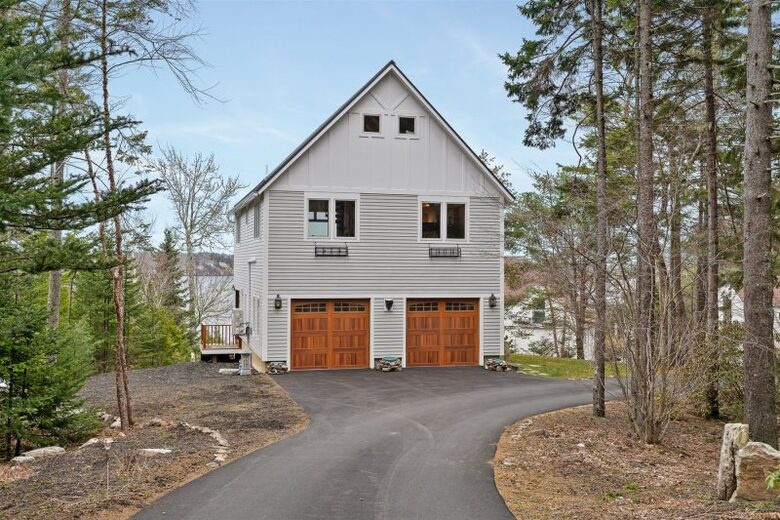 Boothbay Harbor - Spruce Point Stunner | Waterfront With Deep Water Dock Access - Boothbay Harbor, Maine