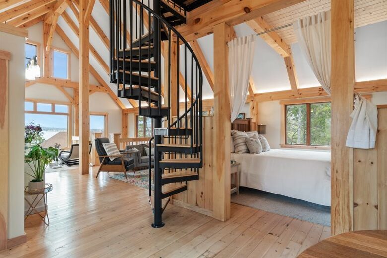 Boothbay Harbor - Spruce Point Stunner | Waterfront With Deep Water Dock Access - Boothbay Harbor, Maine