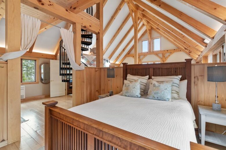 Boothbay Harbor - Spruce Point Stunner | Waterfront With Deep Water Dock Access - Boothbay Harbor, Maine