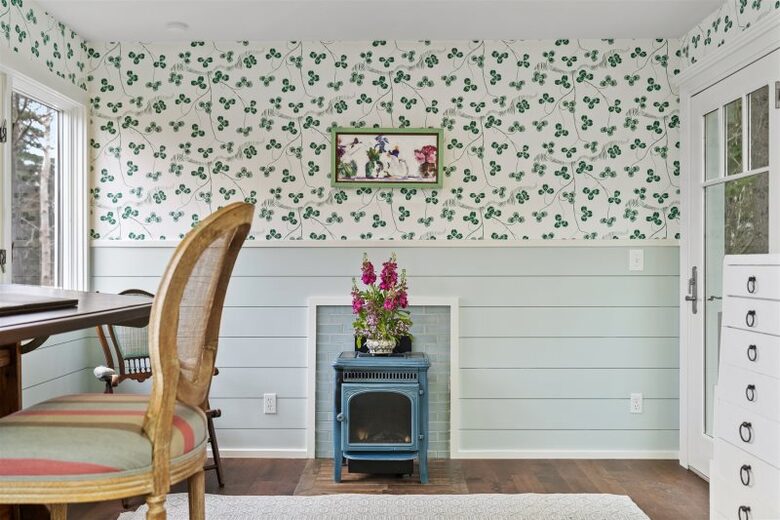 Boothbay Harbor - Spruce Point Stunner | Waterfront With Deep Water Dock Access - Boothbay Harbor, Maine