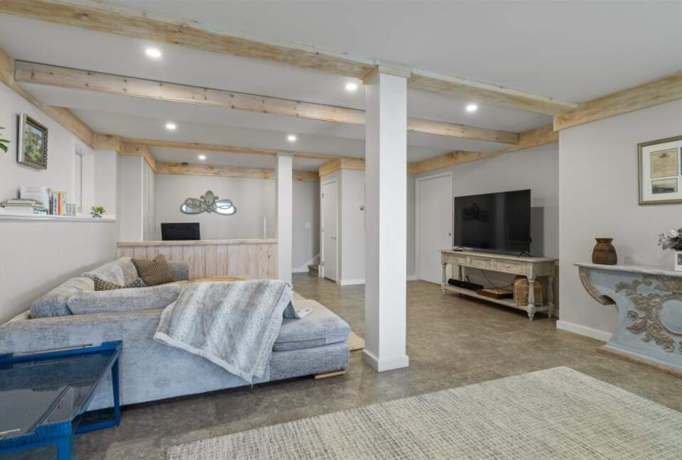 Boothbay Harbor - Spruce Point Stunner | Waterfront With Deep Water Dock Access - Boothbay Harbor, Maine