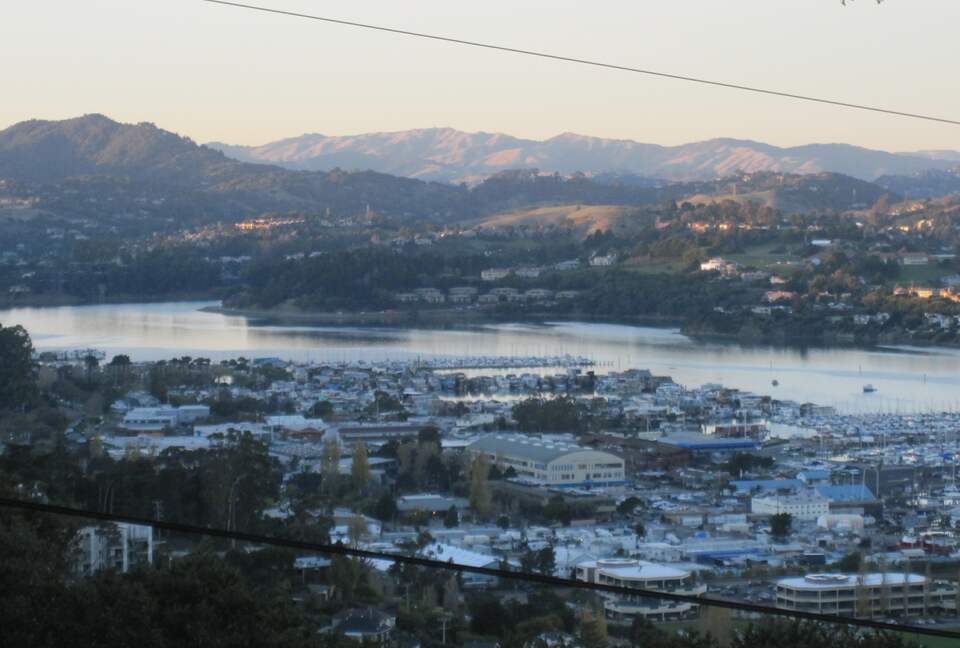 Sausalito Living with Spectacular Views - Sausalito, California