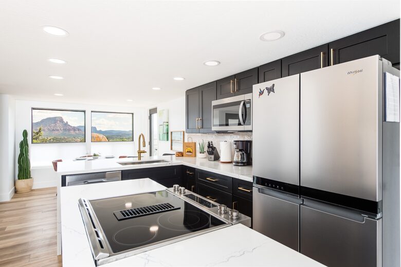 Uptown Viewhouse with Endless Views + Hot Tub - Sedona, Arizona