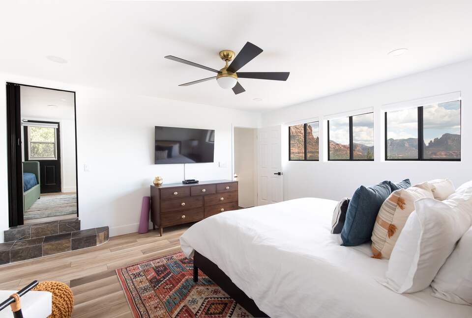 Uptown Viewhouse with Endless Views + Hot Tub - Sedona, Arizona