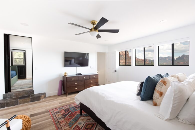 Uptown Viewhouse with Endless Views + Hot Tub - Sedona, Arizona