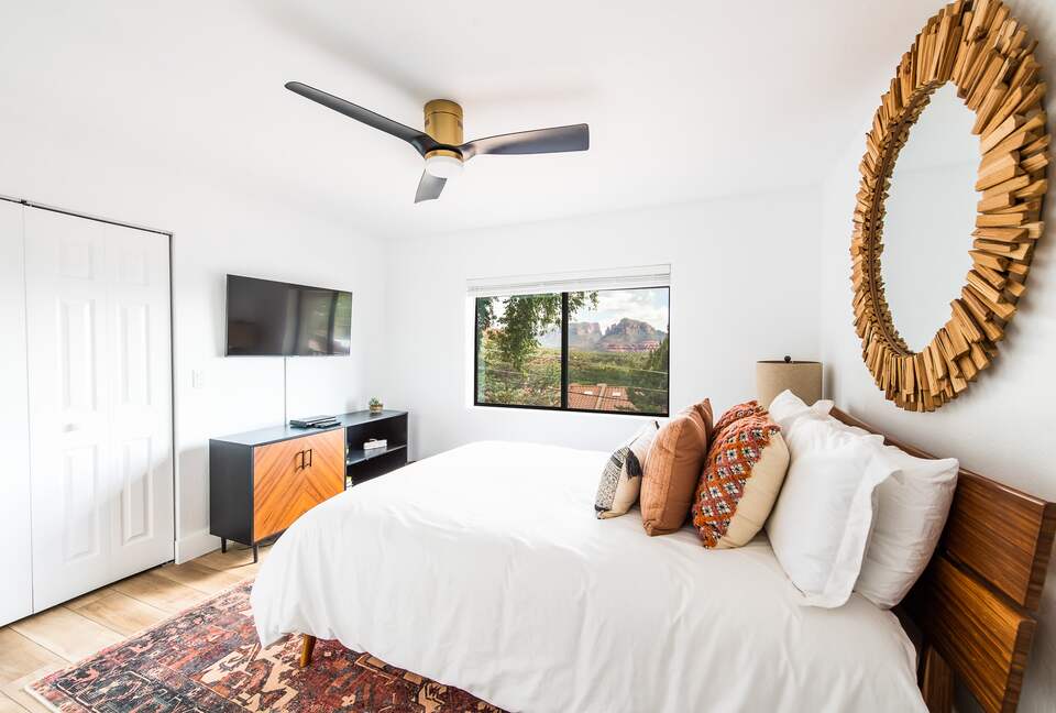 Uptown Viewhouse with Endless Views + Hot Tub - Sedona, Arizona