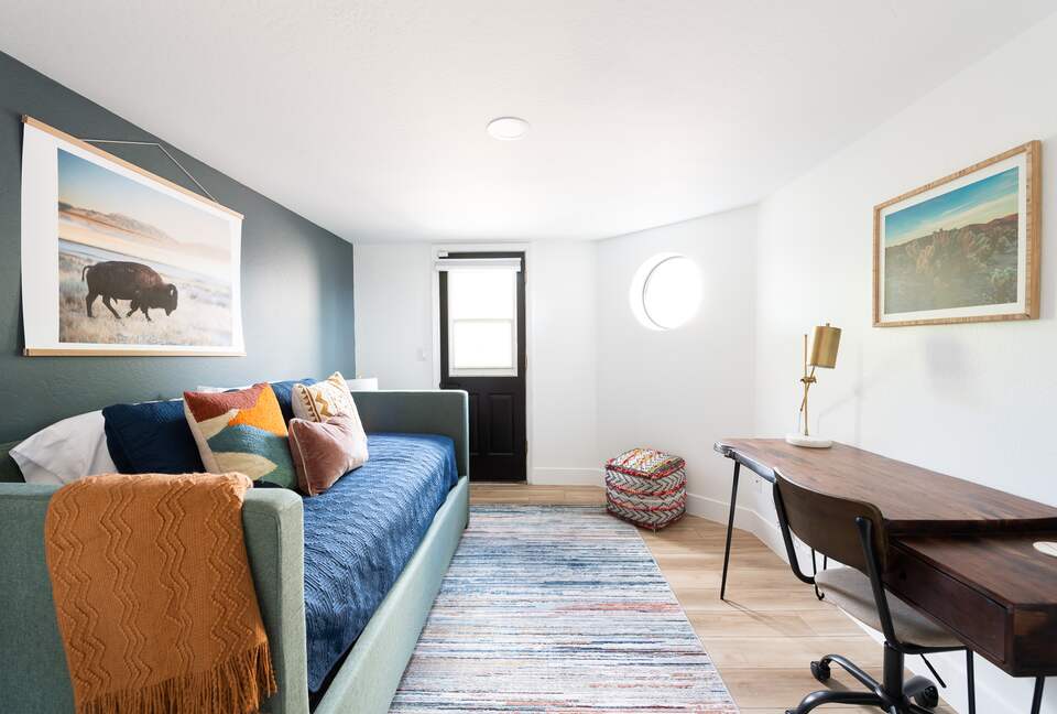 Uptown Viewhouse with Endless Views + Hot Tub - Sedona, Arizona