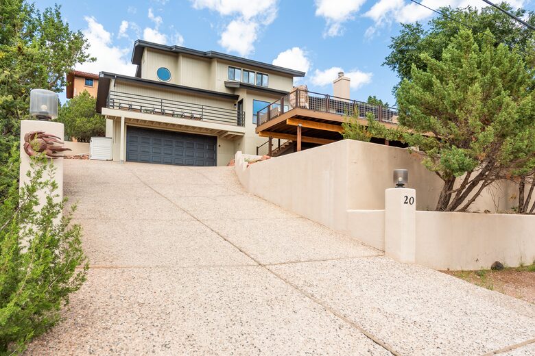 Uptown Viewhouse with Endless Views + Hot Tub - Sedona, Arizona