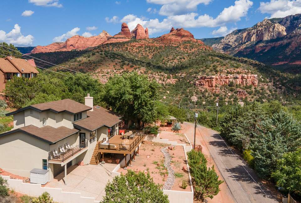Uptown Viewhouse with Endless Views + Hot Tub - Sedona, Arizona