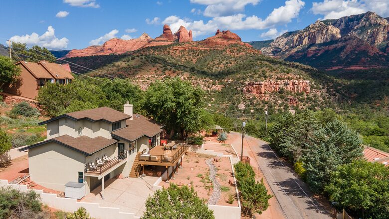 Uptown Viewhouse with Endless Views + Hot Tub - Sedona, Arizona