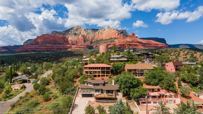 Uptown Viewhouse with Endless Views + Hot Tub - Sedona, Arizona