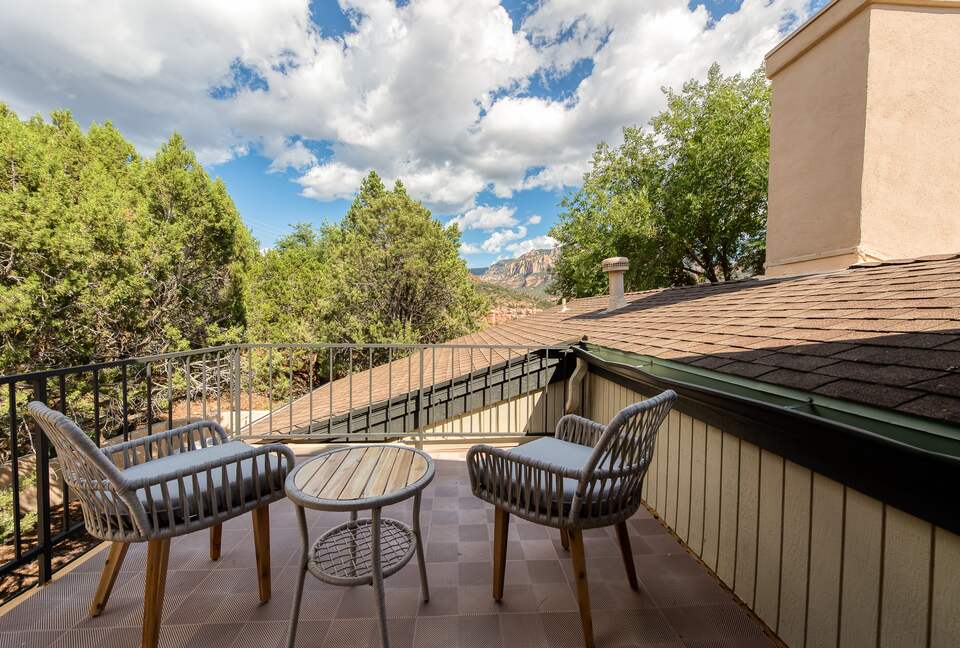 Uptown Viewhouse with Endless Views + Hot Tub - Sedona, Arizona