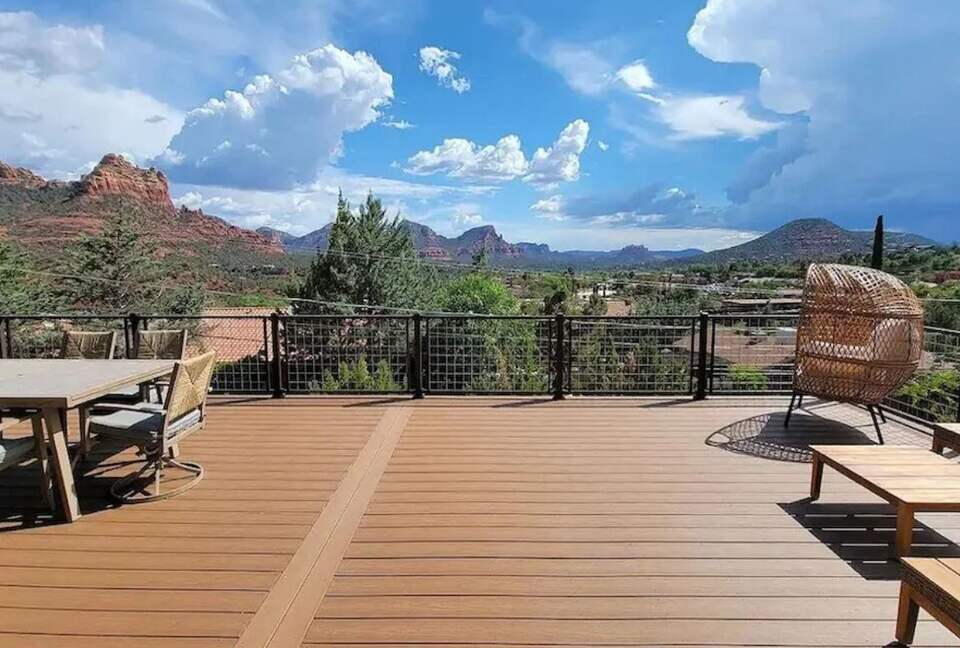 Uptown Viewhouse with Endless Views + Hot Tub - Sedona, Arizona