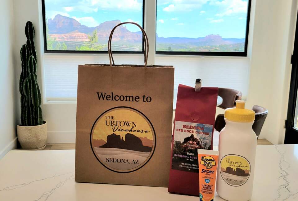 Uptown Viewhouse with Endless Views + Hot Tub - Sedona, Arizona