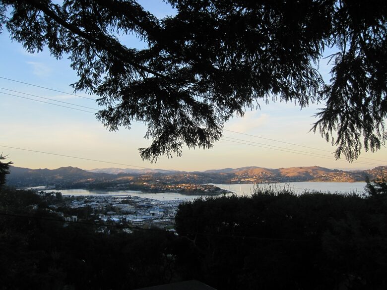 Sausalito Living with Spectacular Views - Sausalito, California