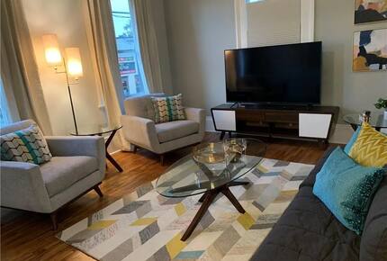 Perfectly Located, Chic New Orleans Apartment - New Orleans, Louisiana