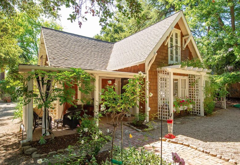 Gorgeous Historic Cottage - Walk to Town - Ojai, California