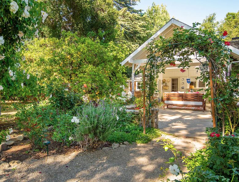 Gorgeous Historic Cottage - Walk to Town - Ojai, California