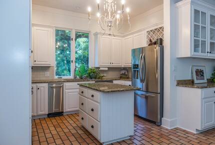 Mustard Seed with Private Dock - Austin, Texas